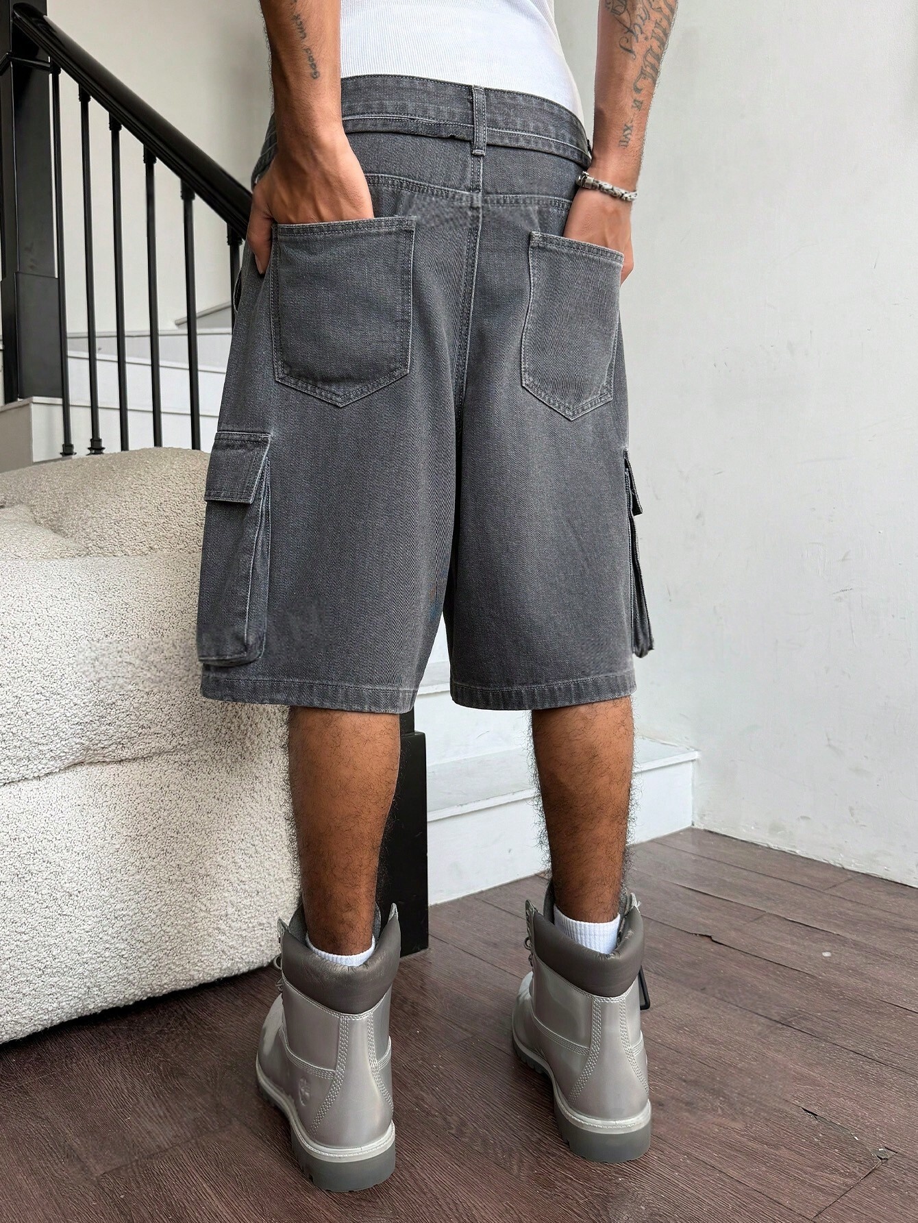 Men Grey Washed Cargo Denim Sh - Street Fashion Art 评论和价格