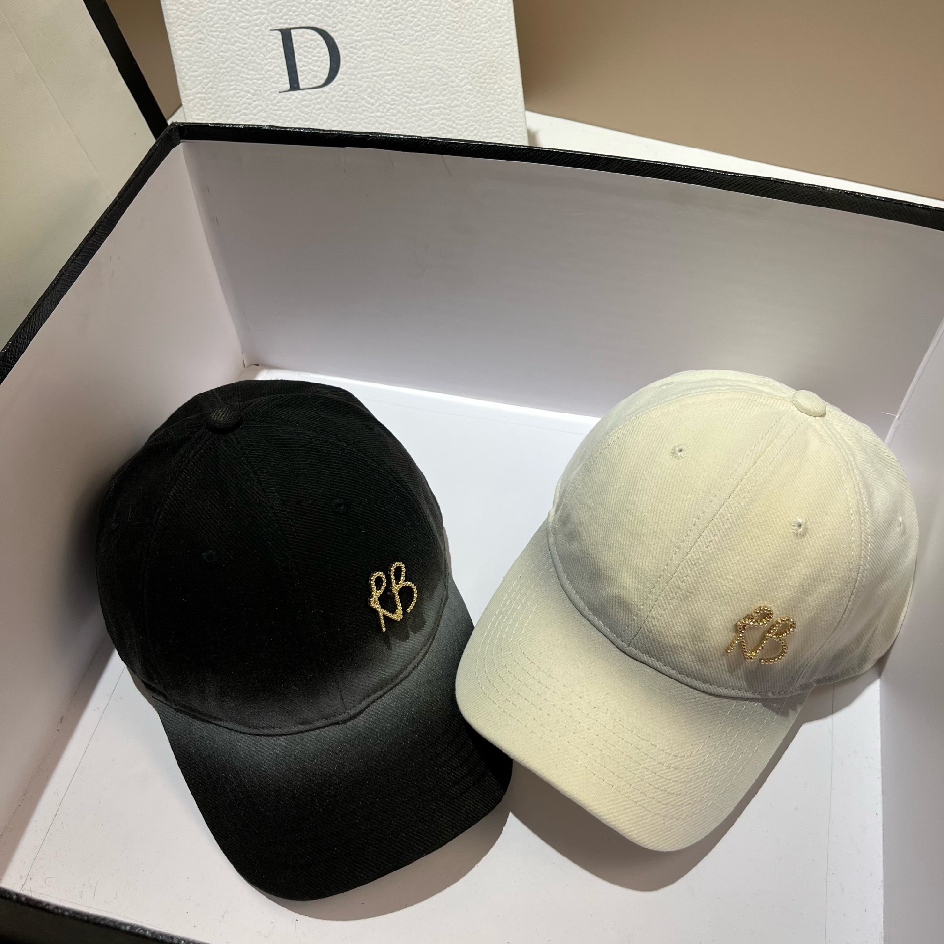 New Trend Luxury Metal Letter  - Street Fashion Russia 评论和价格