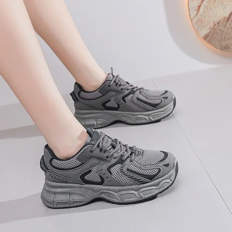 2026 New Women Chunky Sneaker  - Street Fashion Ladies 评论和价格