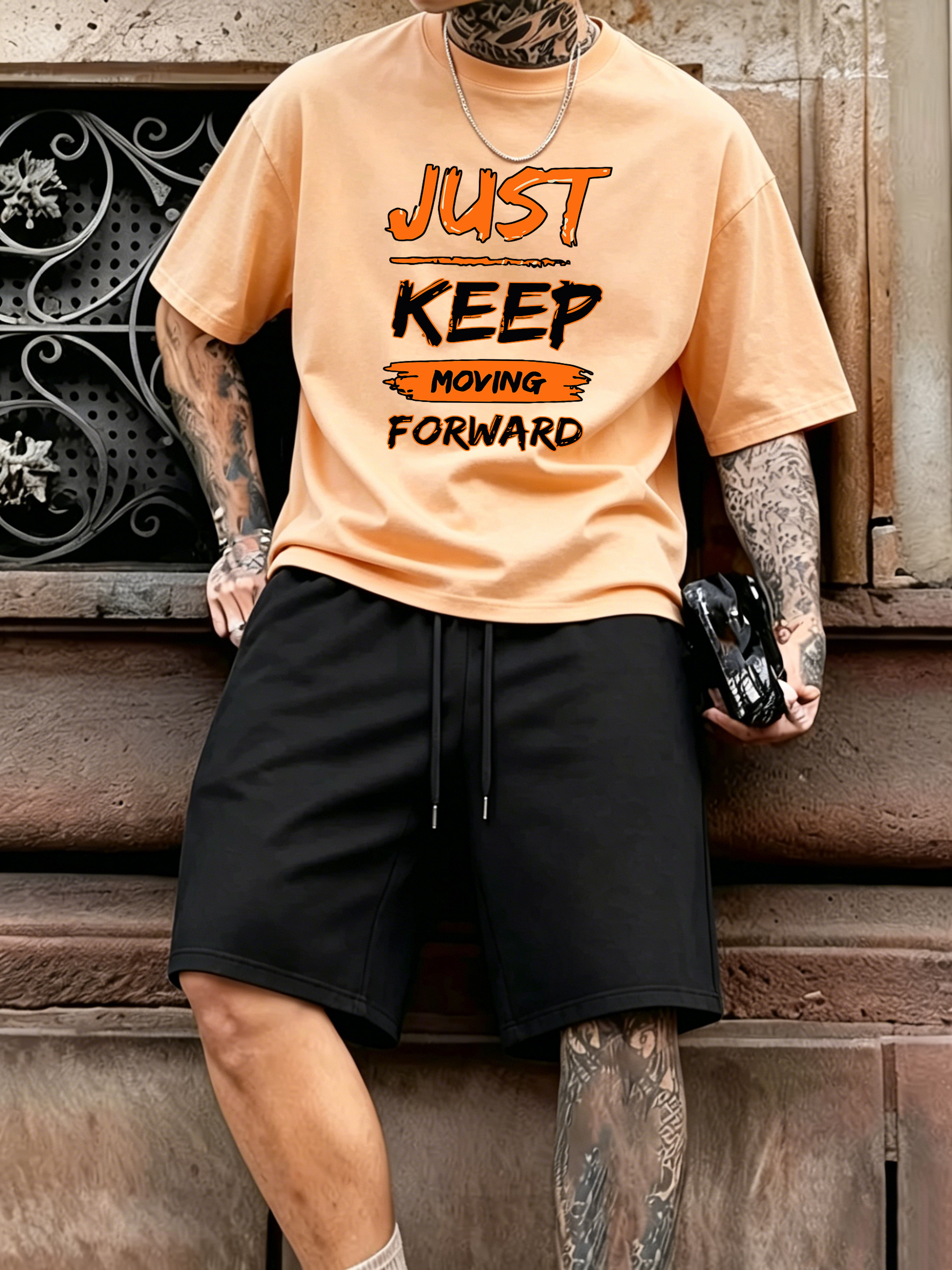 Just Keep Moving Forward Print - Street Fashion Elements 评论和价格